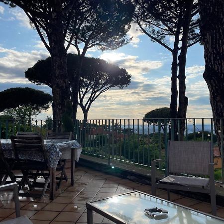 Appartamento Castelli Romani - Con Vista Su Roma Monte Porzio Catone Buitenkant foto